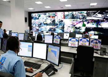 Activan líneas 0800-Caracas y Ven 911 para atender reportes por afectaciones de lluvias