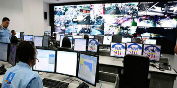 Activan líneas 0800-Caracas y Ven 911 para atender reportes por afectaciones de lluvias