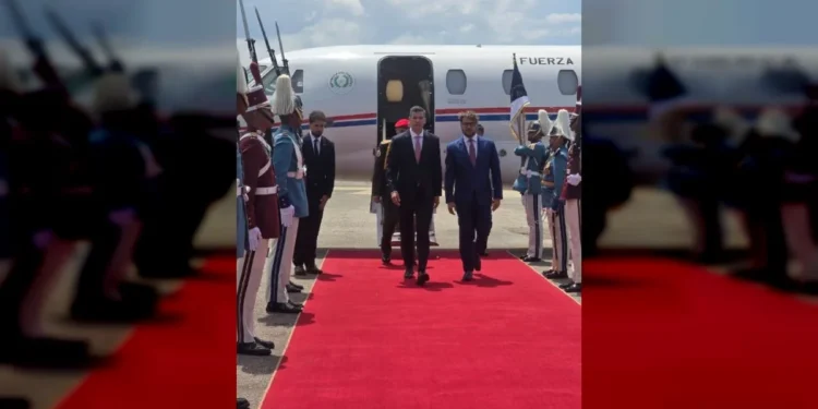 Presidente de Paraguay realiza visita oficial a Venezuela