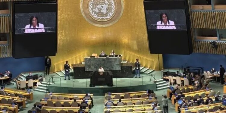 Presidenta Rodríguez afirma ante la ONU que Venezuela ha emprendido un proceso de revisión institucional para fortalecer el funcionamiento del Estado