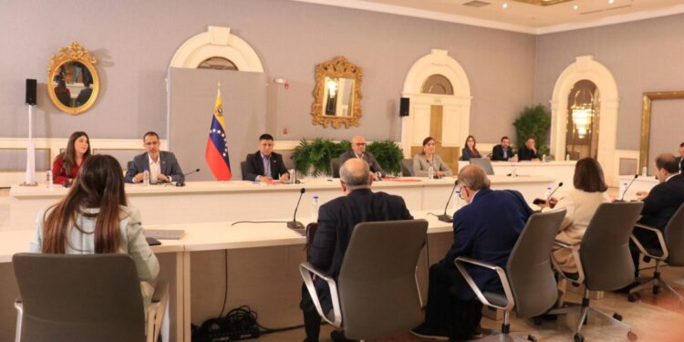 Gobierno nacional y delegación de la AN 2015 instalan su segundo ciclo de diálogo