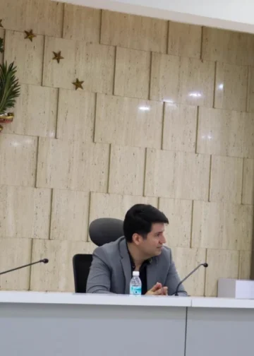 Periódico de la Patria y Multiplataforma Digital 30 Venezuela evalúa implementar plataformas tecnológicas y financieras de la India