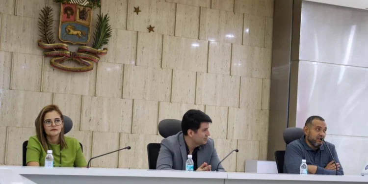 Venezuela evalúa implementar plataformas tecnológicas y financieras de la India