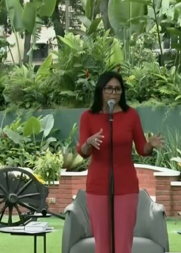 Periódico de la Patria y Multiplataforma Digital 25 Presidenta Delcy Rodríguez, destaca acuerdo bilateral con la India para la protección de la fauna y el ecosistema