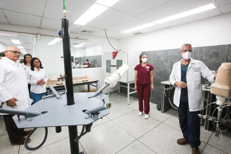 ¡A toda marcha! Reactivan laboratorio ortoprotésico para atender a más de 1.600 pacientes al mes (+Fotos) 8 IMG 20260915 134843 345