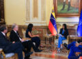 Presidenta Delcy Rodríguez recibe a la Directora Regional del PNUD en Miraflores