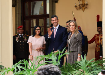 (+Fotos) Presidenta Delcy Rodríguez recibe al mandatario paraguayo Santiago Peña en Miraflores