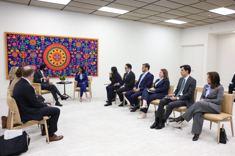 Jefa de Estado se reúne con el presidente del Banco Mundial en Nueva York 2 IMG 20260921 182824 557