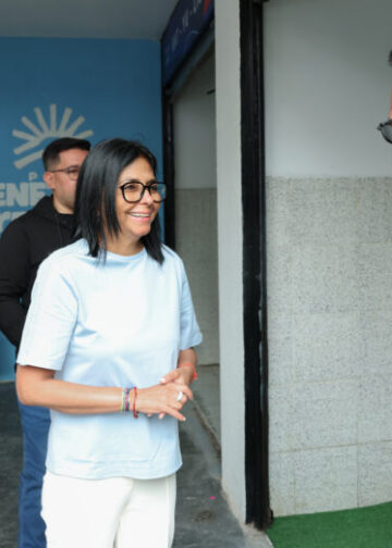 Periódico de la Patria y Multiplataforma Digital 28 Plan Venezuela Renace entrega 2.067 financiamientos en Caracas y La Guaira en beneficio de más de 17.000 personas