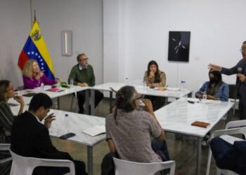 Programa Paz y Convivencia Democrática propone medidas para fomentar la transparencia, el pluralismo y la libre expresión