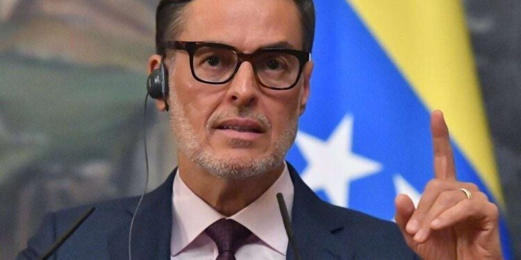 Venezuela no acatará decisiones de la CIJ sobre el Esequibo, afirma el canciller Félix Placencia