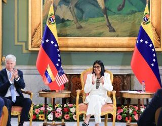 Venezuela expande producción petrolera y gasífera tras firmar históricos acuerdos con Chevron y Eni