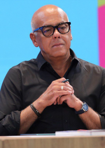 Periódico de la Patria y Multiplataforma Digital 30 Jorge Rodríguez: «Los contratos adecuados nos permitirán dispararnos hacia el desarrollo y el bienestar»