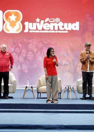 Presidenta Delcy Rodríguez celebra 18 años de la JPSUV con anuncios en materia de formación