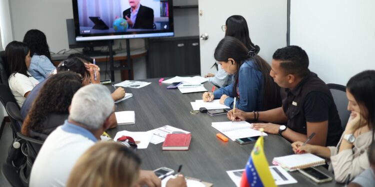 Seniat avanza en el programa de formación y profesionalización para fiscales tributarios 