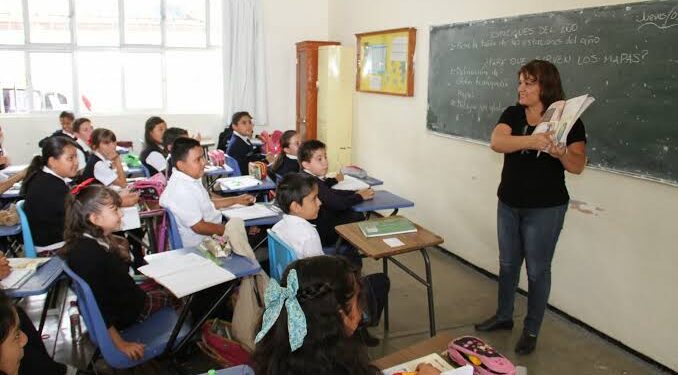 Docentes se reincorporan el #9Sep y el Ministerio garantiza inscripción inmediata para afectados por sismos