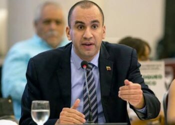 El fiscal general Larry Devoe ordenó depurar RRSS del Ministerio Público 9 El fiscal general Larry Devoe ordenó depurar RRSS del Ministerio Público