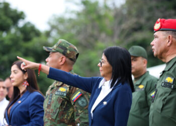«Soldados con formación y equipamiento para defender la República»: Presidenta Delcy Rodríguez desde Aragua