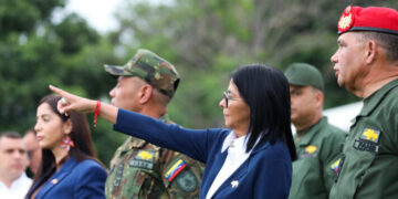 «Soldados con formación y equipamiento para defender la República»: Presidenta Delcy Rodríguez desde Aragua