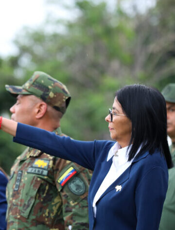 Periódico de la Patria y Multiplataforma Digital 28 «Soldados con formación y equipamiento para defender la República»: Presidenta Delcy Rodríguez desde Aragua