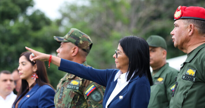 "Soldados con formación y equipamiento para defender la República": Presidenta Delcy Rodríguez desde Aragua 1 «Soldados con formación y equipamiento para defender la República»: Presidenta Delcy Rodríguez desde Aragua