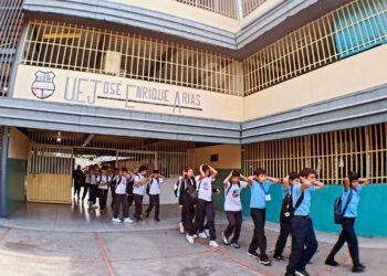 Ministerio de Educación despliega jornada nacional de simulacros de sismos para consolidar escuelas seguras y resilientes