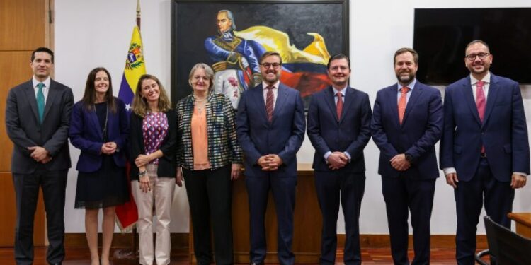 Venezuela y organismos globales impulsan plan maestro de exportación