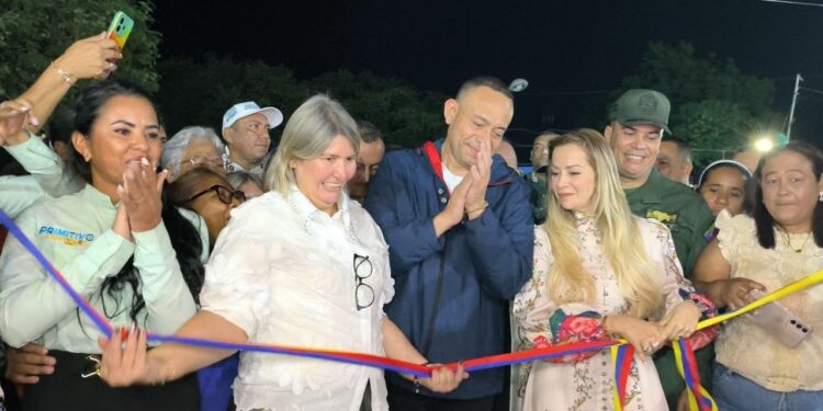 Inauguran en Río Acarigua la plaza Bolívar más grande de Portuguesa y la cuarta de Venezuela 1 Inauguran en Río Acarigua la plaza Bolívar más grande de Portuguesa y la cuarta de Venezuela
