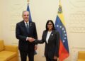 Presidenta Delcy Rodríguez sostiene reunión bilateral con Luis Abinader en el marco del Foro Mundial de la FAO