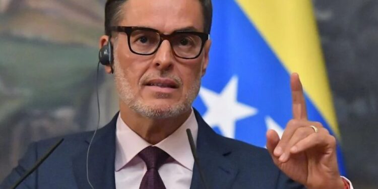 Venezuela rechaza declaraciones «arrogantes y vetustas» del canciller de Uruguay