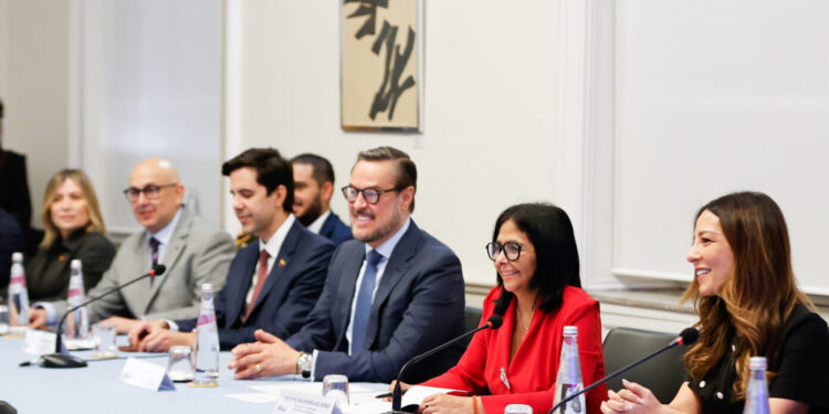 Jefa de Estado venezolano sostiene encuentro protocolar con la Organización Internacional Ítalo-Latinoamericana (IILA) en Roma