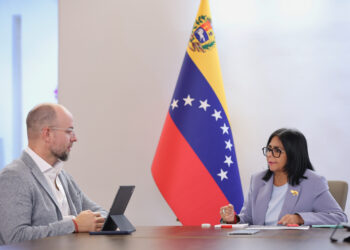 Suspenden el uso obligatorio de máquinas fiscales para impulsar la formalización comercial
