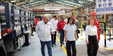 Presidenta Delcy Rodríguez inspecciona Planta de Cilindros de Gas Comunal en Guarenas