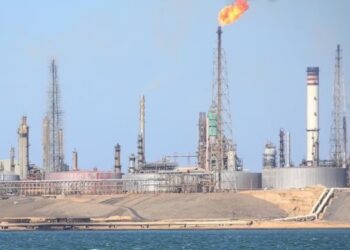 PDVSA reporta incendio controlado en la Refinería Cardón tras rotura de línea de gas