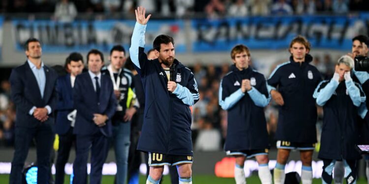 Lionel Messi se despide de la selección argentina: «en lo primero que pienso es en mi viejo»