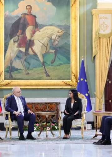 Periódico de la Patria y Multiplataforma Digital 27 Jefa de Estado recibe cartas credenciales del nuevo embajador de la Unión Europea