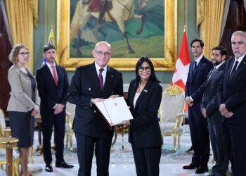 Presidenta Delcy Rodríguez recibe Cartas Credenciales del nuevo Embajador de Suiza
