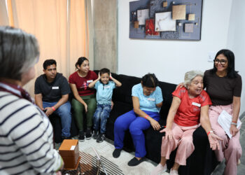 «Estamos trabajando sin descanso»: Presidenta garantiza vivienda a familias en campamentos tras el doblete sísmico
