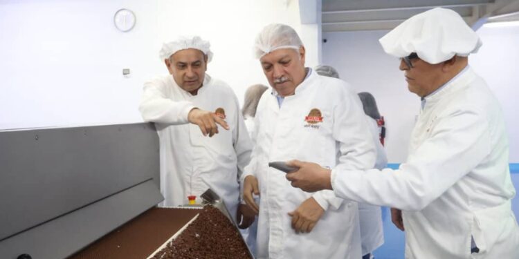 Elio Serrano activa el motor industrial del Tuy y sella un pacto definitivo para el cacao mirandino