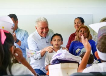 Gobernador Elio Serrano reinaugura la U.E.E. Anita Espinal en Los Teques tras rehabilitación integral