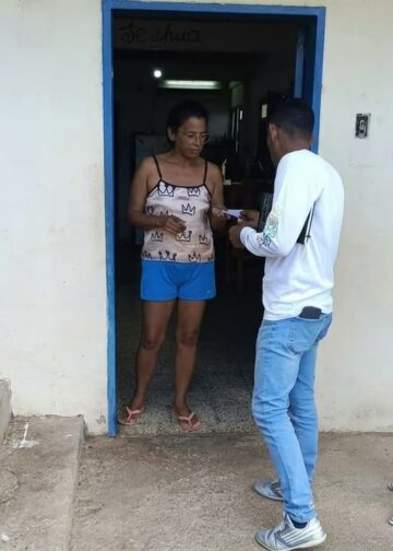 Promueven proyectos comunitarios con abordajes casa a casa en Guaicaipuro