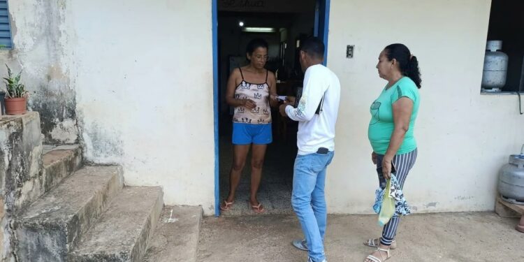 Promueven proyectos comunitarios con abordajes casa a casa en Guaicaipuro 1 Promueven proyectos comunitarios con abordajes casa a casa en Guaicaipuro