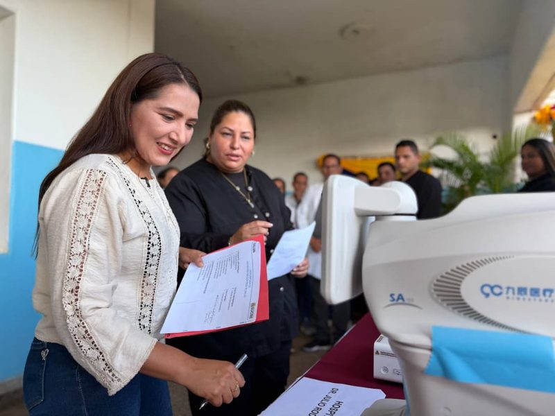 Nuevos equipos médicos de alta tecnología fortalecen sistema de salud pública en el estado Sucre 2 WhatsApp Image 2026 10 08 at 7.28.36 PM 1