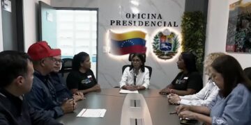 Presidenta Delcy Rodríguez afina la maquinaria comunal en la Cota 905 rumbo al 18Oct