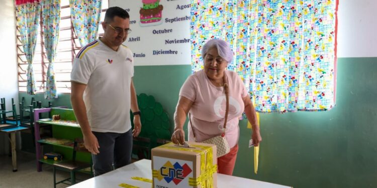 Gobernador Arnaldo Sánchez: Merideños elegirán 253 proyectos comunales en la Consulta Popular Nacional