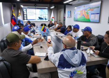 MinPesca y fuerza sindical pesquera de Sucre acuerdan plan de acción estratégico