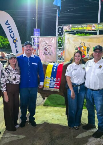 Periódico de la Patria y Multiplataforma Digital 27 Gobernador Luis Caldera acompaña la inauguraciónde la 49ª Expoferia Comercial y Ganadera en la Villa del Rosario