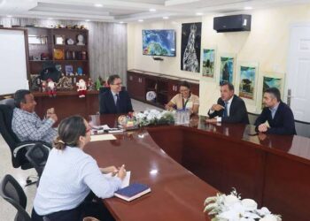 Trujillo y consorcio turco firman acuerdo para producir 200.000 toneladas de caña de azúcar