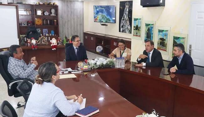 Trujillo y consorcio turco firman acuerdo para producir 200.000 toneladas de caña de azúcar