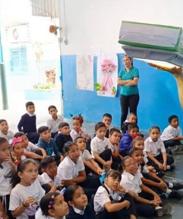 Ministerio de Energía Eléctrica promueve la eficiencia y el consumo responsable en escuelas de todo el país